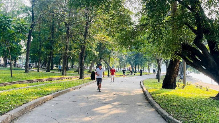 Tháo dỡ nốt hàng rào, Công viên Thống Nhất trở thành không gian “mở” hoàn toàn